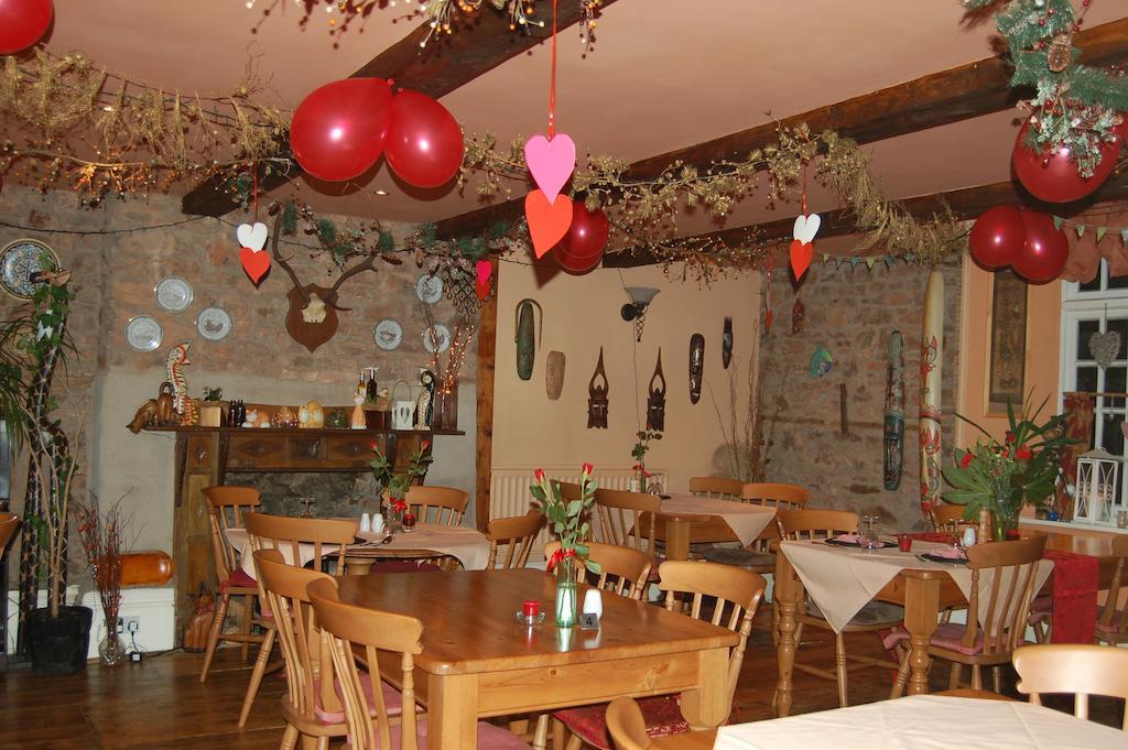 The Mitre Inn Witheridge 외부 사진