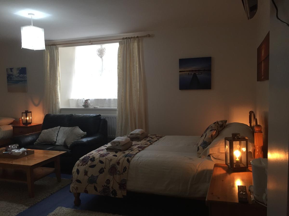 The Mitre Inn Witheridge 외부 사진