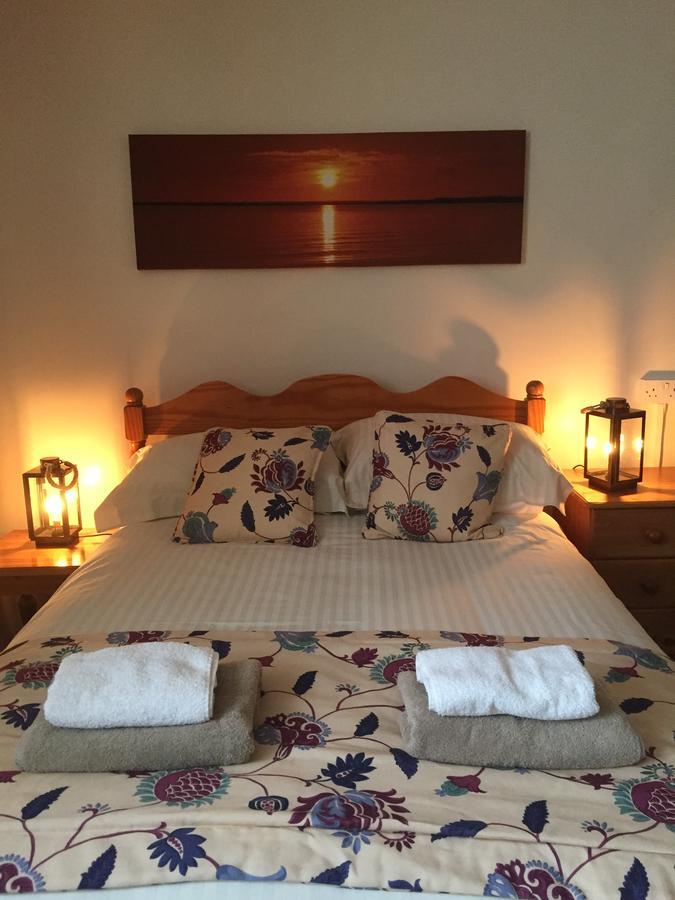 The Mitre Inn Witheridge 외부 사진