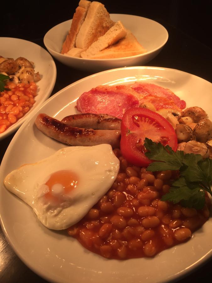 The Mitre Inn Witheridge 외부 사진