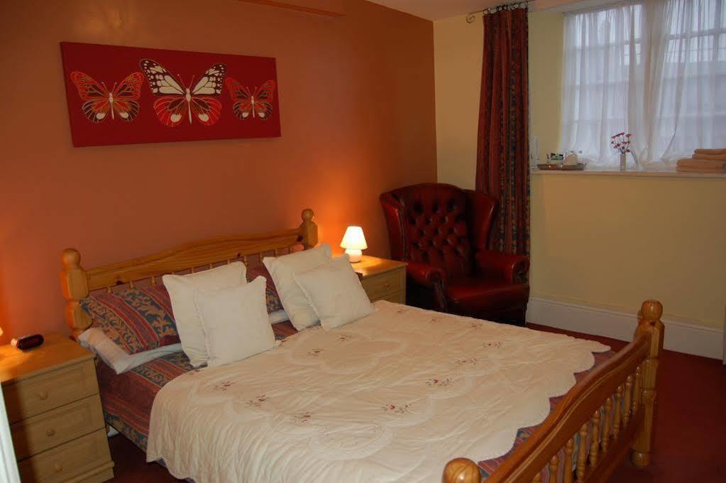The Mitre Inn Witheridge 외부 사진