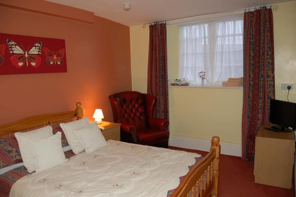 The Mitre Inn Witheridge 외부 사진