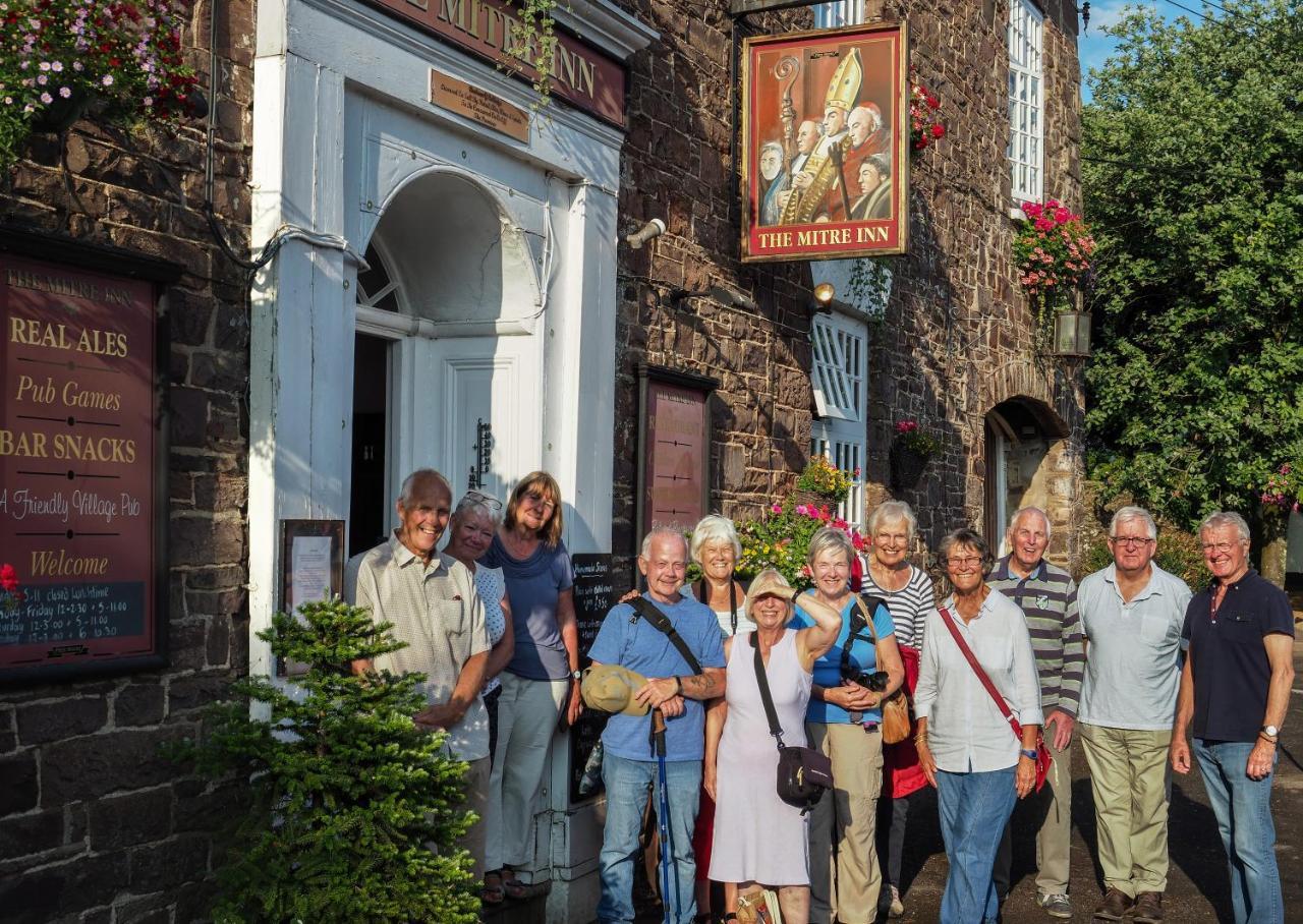 The Mitre Inn Witheridge 외부 사진